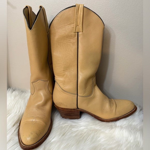 VTG Frye 2308 Western Cowboy Boots Beige Cream Tan size 9.5 Made In USA - Picture 7 of 11